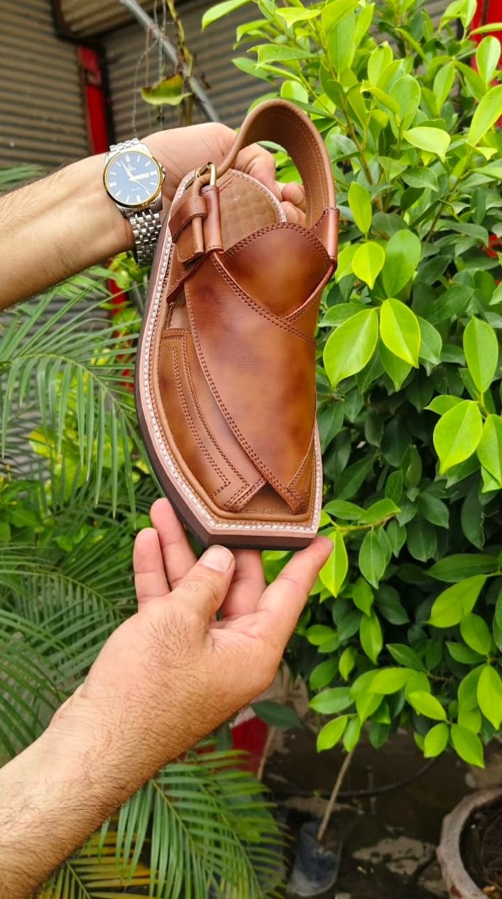 New Kaptan Leather Chappal