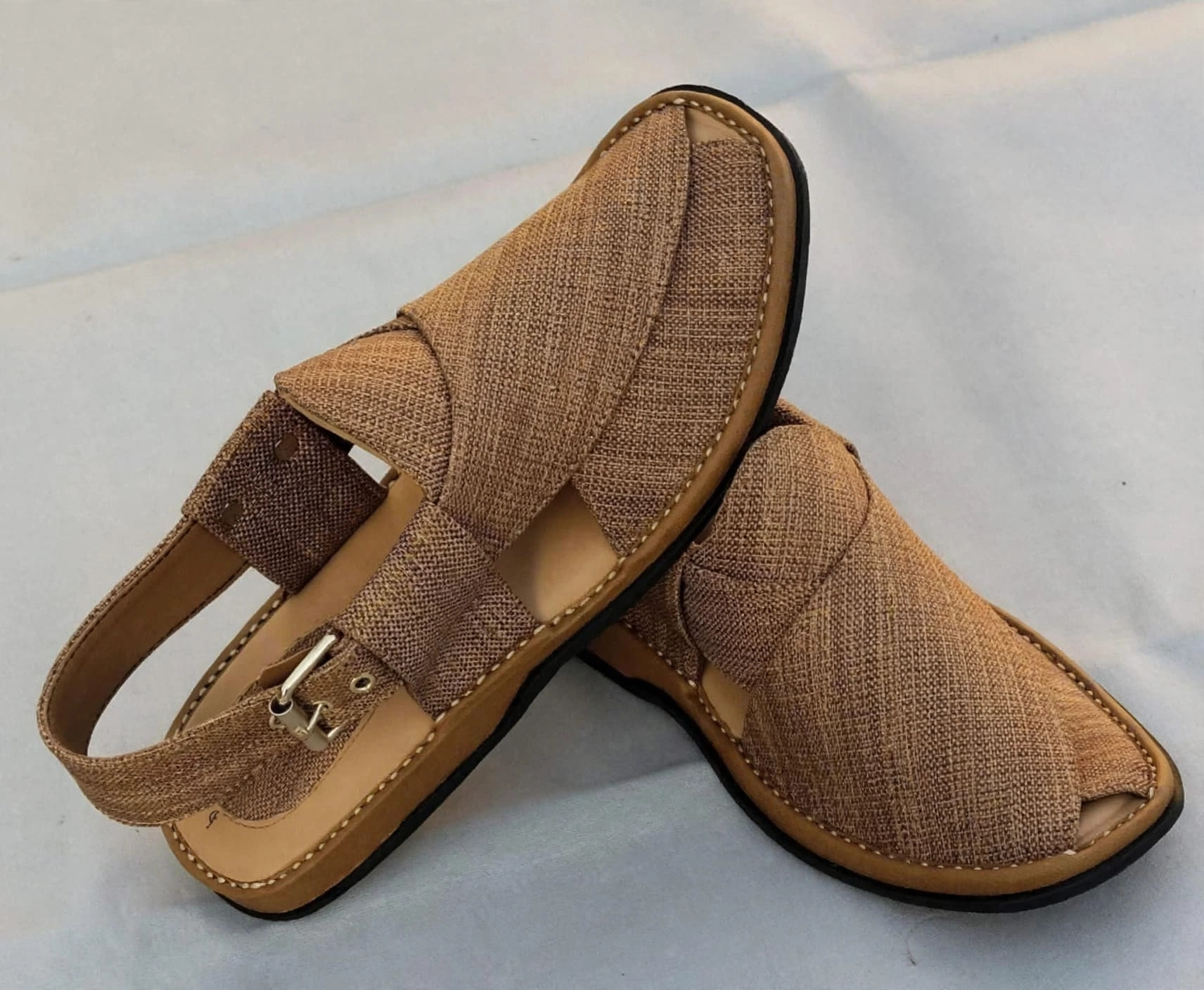 GoGo Fabrics Peshawari Chappal