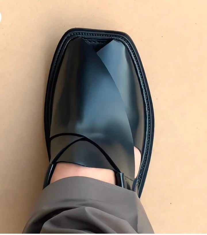 Simple Peshawari Leather Chappal