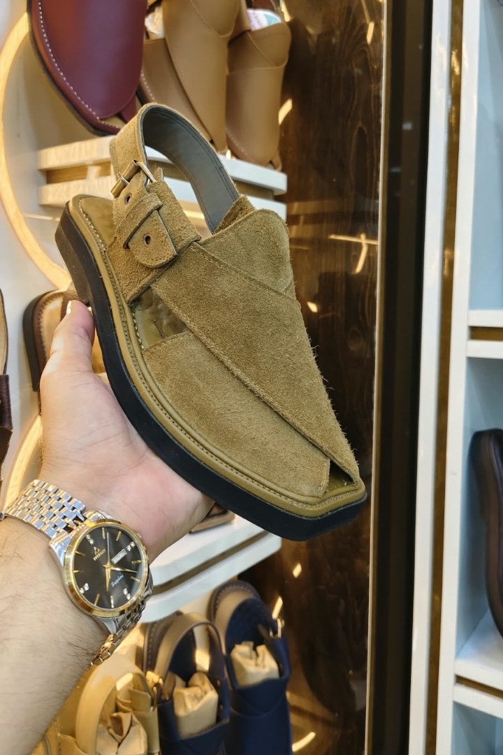 Saber Kaptan Leather Chappal
